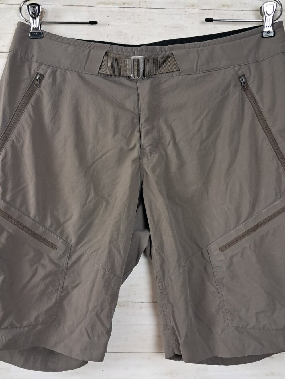 Arc'teryx Palisade Belted Cargo Shorts 32